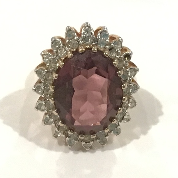 Vintage 18KT Gold Electroplated Purple & Clear Stones Ring Sz 8 MISSING A STONE - Picture 2 of 6
